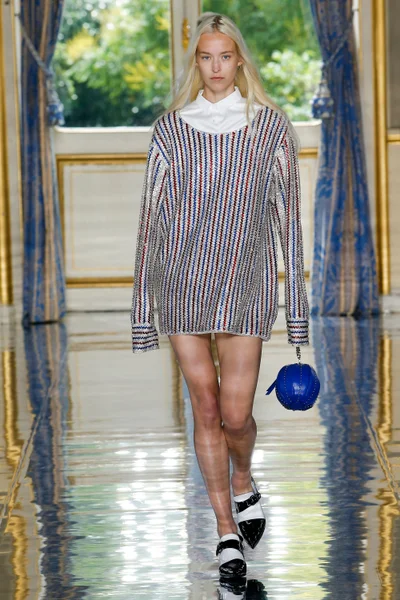 Look 3